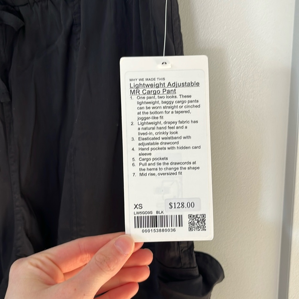 NWT Lululemon Lightweight Adjustable Mid-Rise Cargo Pant - Size XS